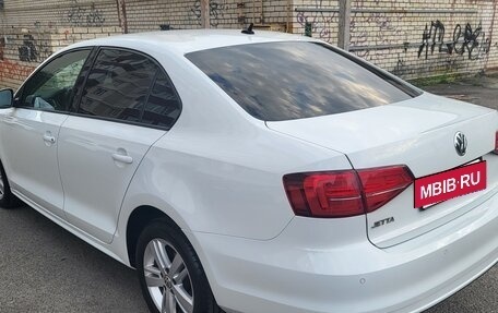 Volkswagen Jetta VI, 2016 год, 1 350 000 рублей, 2 фотография
