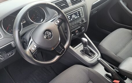 Volkswagen Jetta VI, 2016 год, 1 350 000 рублей, 12 фотография