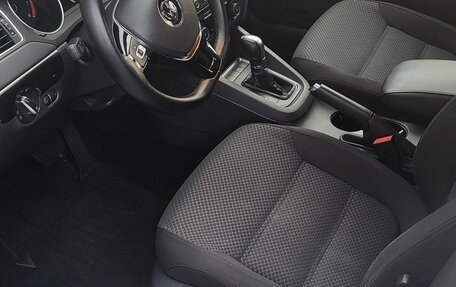 Volkswagen Jetta VI, 2016 год, 1 350 000 рублей, 13 фотография