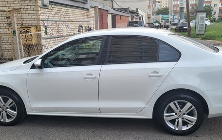 Volkswagen Jetta VI, 2016 год, 1 350 000 рублей, 24 фотография