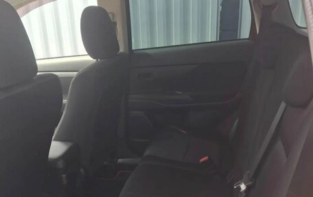 Mitsubishi Outlander III рестайлинг 3, 2013 год, 1 050 000 рублей, 12 фотография