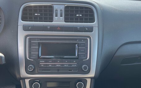 Volkswagen Polo VI (EU Market), 2017 год, 1 098 000 рублей, 3 фотография