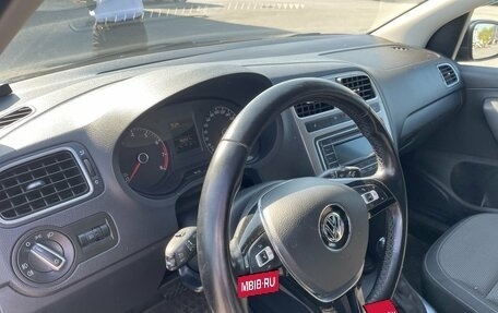 Volkswagen Polo VI (EU Market), 2017 год, 1 098 000 рублей, 2 фотография