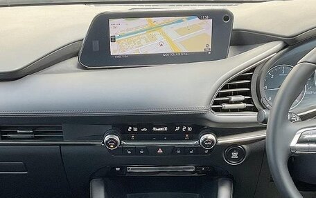 Mazda 3, 2022 год, 1 215 000 рублей, 14 фотография