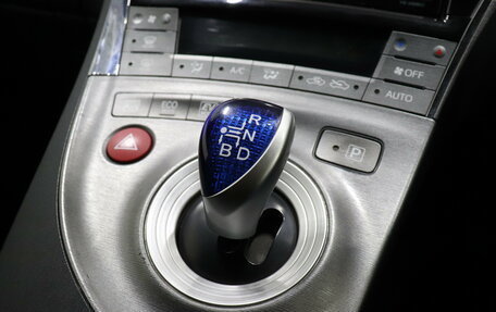 Toyota Prius, 2013 год, 1 182 000 рублей, 10 фотография