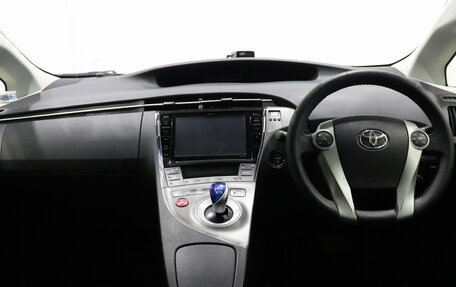 Toyota Prius, 2013 год, 1 182 000 рублей, 7 фотография