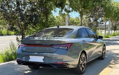 Hyundai Elantra, 2022 год, 1 600 000 рублей, 5 фотография