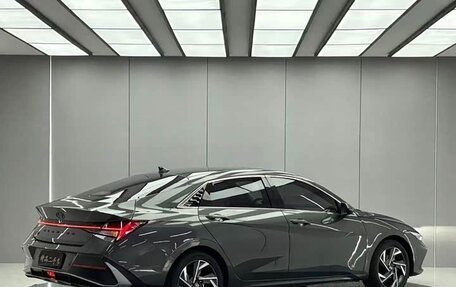 Hyundai Elantra, 2023 год, 1 550 000 рублей, 5 фотография