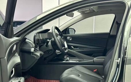 Hyundai Elantra, 2023 год, 1 550 000 рублей, 9 фотография