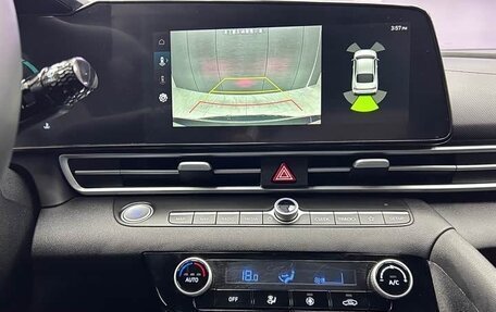 Hyundai Elantra, 2023 год, 1 550 000 рублей, 13 фотография