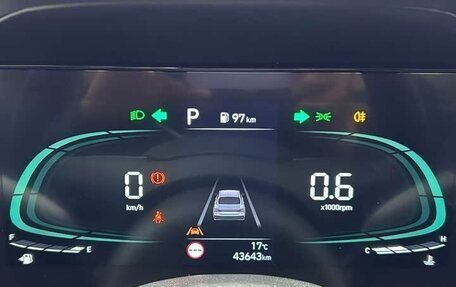 Hyundai Elantra, 2023 год, 1 550 000 рублей, 21 фотография