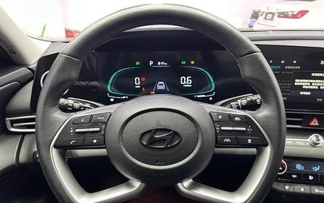 Hyundai Elantra, 2023 год, 1 550 000 рублей, 12 фотография