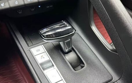 Hyundai Elantra, 2023 год, 1 550 000 рублей, 14 фотография
