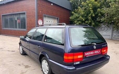 Volkswagen Passat B4, 1995 год, 350 000 рублей, 3 фотография