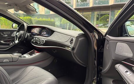 Mercedes-Benz S-Класс, 2018 год, 28 200 000 рублей, 22 фотография
