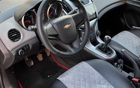 Chevrolet Cruze II, 2013 год, 675 000 рублей, 5 фотография