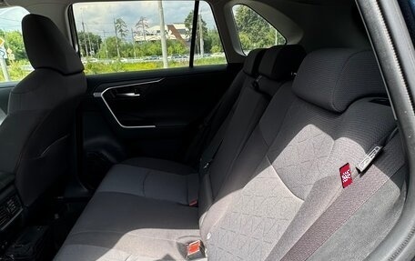 Toyota RAV4, 2019 год, 4 250 000 рублей, 3 фотография