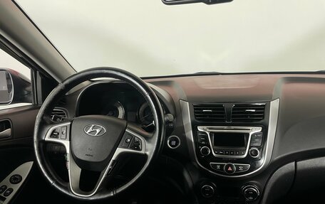 Hyundai Solaris II рестайлинг, 2015 год, 1 099 000 рублей, 10 фотография
