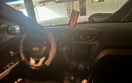 KIA Rio III рестайлинг, 2013 год, 620 000 рублей, 4 фотография
