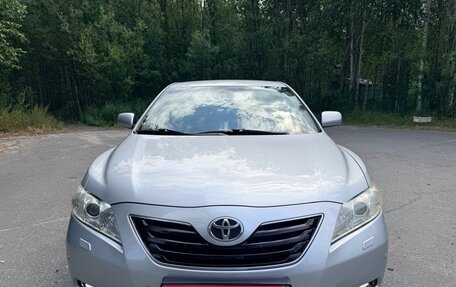 Toyota Camry, 2006 год, 1 100 000 рублей, 1 фотография