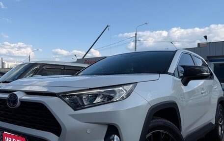 Toyota RAV4, 2022 год, 3 499 000 рублей, 1 фотография