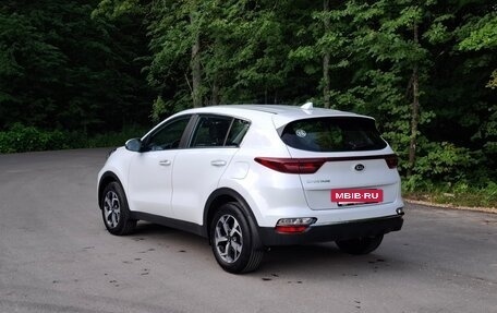 KIA Sportage IV рестайлинг, 2021 год, 2 895 000 рублей, 4 фотография