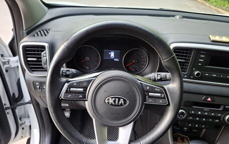 KIA Sportage IV рестайлинг, 2021 год, 2 895 000 рублей, 10 фотография