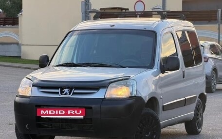 Peugeot Partner II рестайлинг 2, 2011 год, 310 000 рублей, 2 фотография