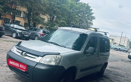 Peugeot Partner II рестайлинг 2, 2011 год, 310 000 рублей, 5 фотография