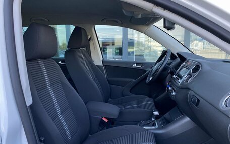 Volkswagen Tiguan I, 2010 год, 1 199 000 рублей, 20 фотография