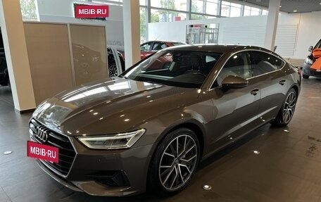Audi A7, 2019 год, 4 400 000 рублей, 7 фотография