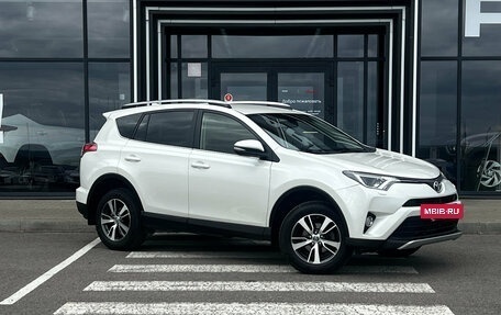 Toyota RAV4, 2016 год, 2 358 000 рублей, 3 фотография