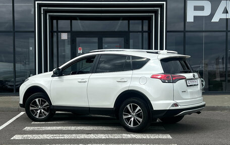 Toyota RAV4, 2016 год, 2 358 000 рублей, 6 фотография