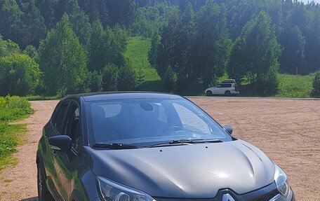 Renault Kaptur I рестайлинг, 2018 год, 1 350 000 рублей, 2 фотография