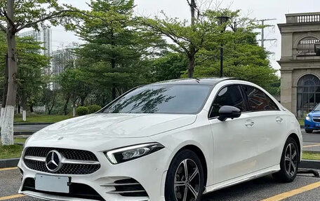 Mercedes-Benz A-Класс, 2022 год, 1 590 500 рублей, 2 фотография