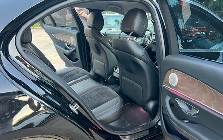 Mercedes-Benz E-Класс, 2019 год, 4 000 000 рублей, 18 фотография