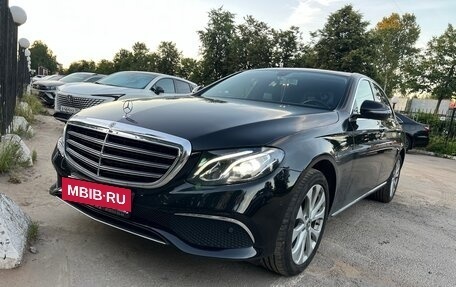 Mercedes-Benz E-Класс, 2019 год, 4 000 000 рублей, 16 фотография
