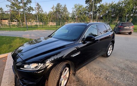 Jaguar F-Pace, 2017 год, 3 000 000 рублей, 2 фотография