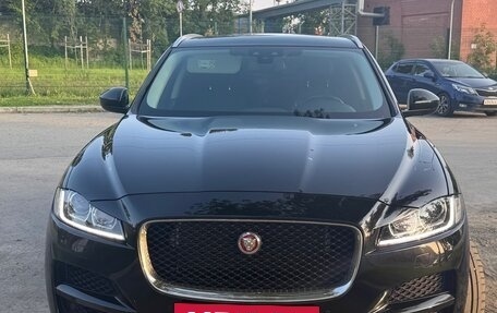 Jaguar F-Pace, 2017 год, 3 000 000 рублей, 12 фотография