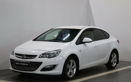 Opel Astra J, 2013 год, 788 000 рублей, 3 фотография