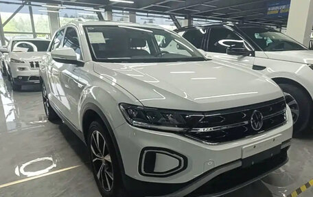 Volkswagen T-Roc I, 2026 год, 1 800 123 рублей, 3 фотография