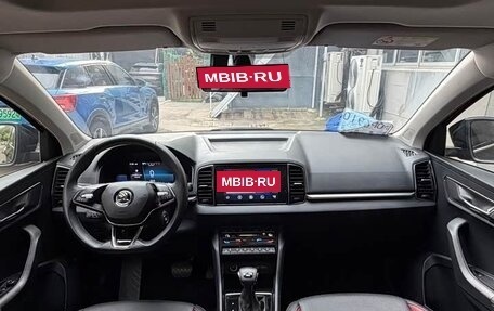Skoda Karoq I, 2022 год, 1 720 000 рублей, 6 фотография