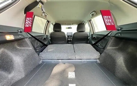 Toyota Yaris, 2022 год, 1 020 000 рублей, 9 фотография