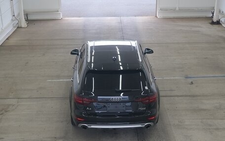 Audi A4, 2018 год, 1 350 000 рублей, 3 фотография