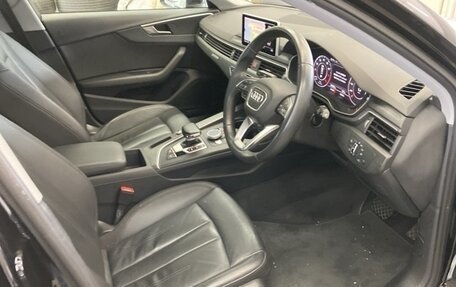 Audi A4, 2018 год, 1 350 000 рублей, 4 фотография