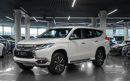 Mitsubishi Pajero Sport III рестайлинг, 2016 год, 3 050 000 рублей, 1 фотография