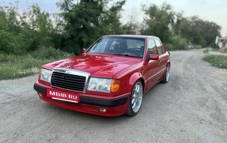 Mercedes-Benz E-Класс, 1994 год, 1 500 000 рублей, 2 фотография