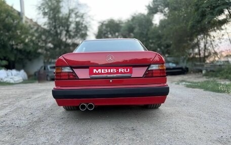 Mercedes-Benz E-Класс, 1994 год, 1 500 000 рублей, 4 фотография