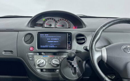 Toyota Sienta I, 2012 год, 860 000 рублей, 10 фотография