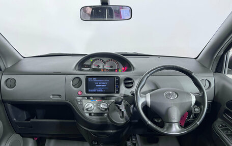 Toyota Sienta I, 2012 год, 860 000 рублей, 9 фотография